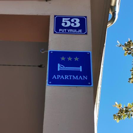 Park Apartment Pridraga Exterior photo